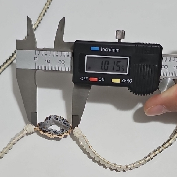 Labradorite Agate Bracelet - Picture 4 of 4